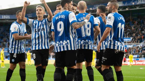 岁月如歌，她风采依旧，瓦尔加展新颜，魅力依然，风华绝代映照流年